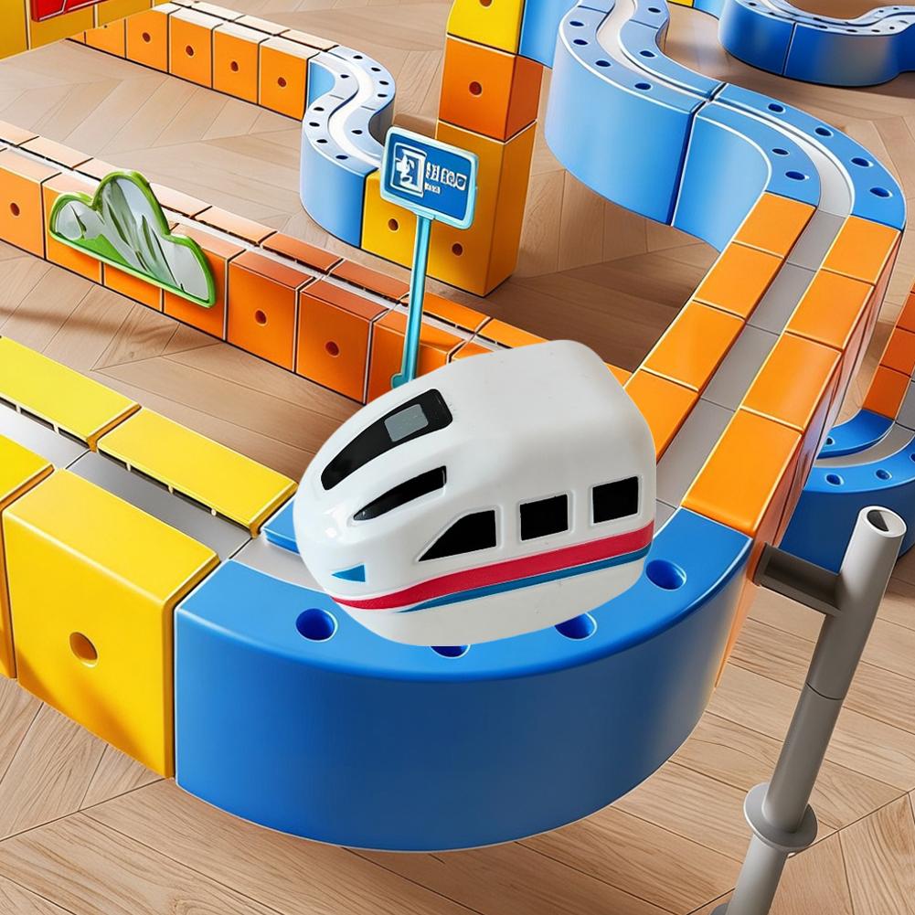Novelty Gifts - รถไฟแม่เหล็กไฟฟ้า ของเล่นเสริมพัฒนาการเด็กแบบอินเทอร์แอคทีฟ ชาร์จไฟได้ รถไฟมินิวิเศษ ของขวัญงานวันเกิด DIY